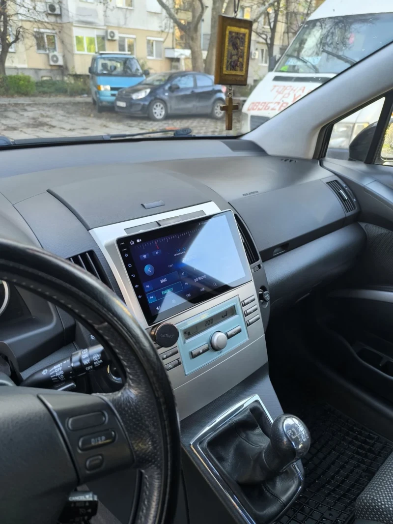 Toyota Verso 2.2дизел, снимка 4 - Автомобили и джипове - 52711778