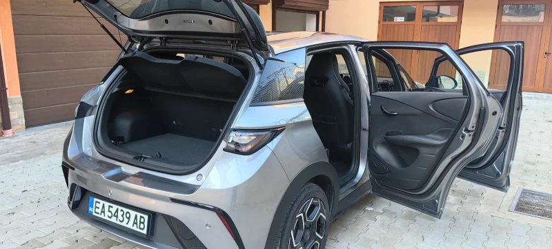 BYD Dolphin Comfort , снимка 5 - Автомобили и джипове - 52831773