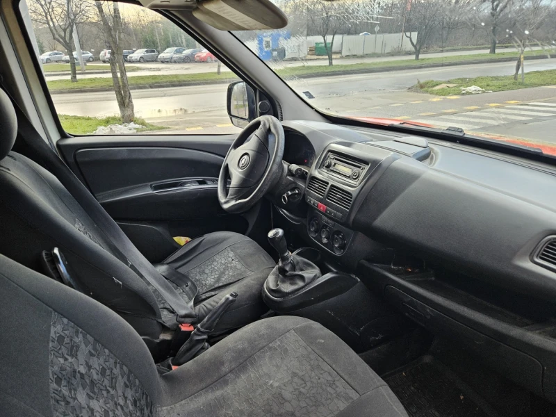 Opel Combo 1.3, снимка 5 - Автомобили и джипове - 53409758