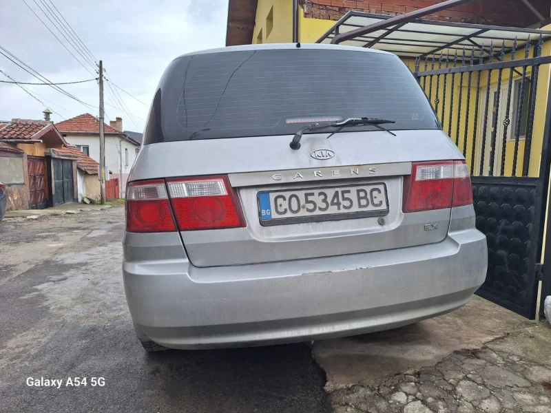 Kia Carens, снимка 3 - Автомобили и джипове - 53568087