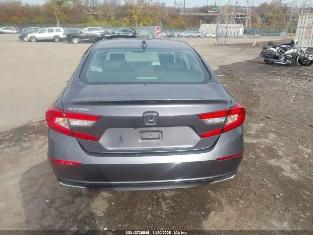 Honda Accord EX* PANO* KEYLESS* BLIND* КАМЕРА* ПОДГРЕВ* 80к км*, снимка 10 - Автомобили и джипове - 52861537