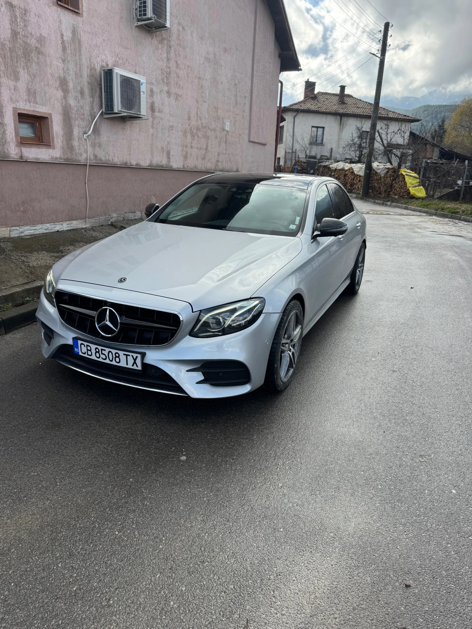 Mercedes-Benz E 220, снимка 1