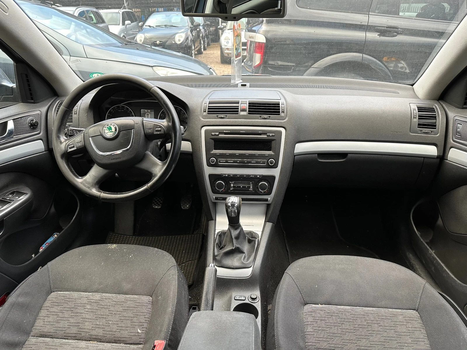 Skoda Octavia 2.0TDI - КЛИМАТРОНИК - изображение 7