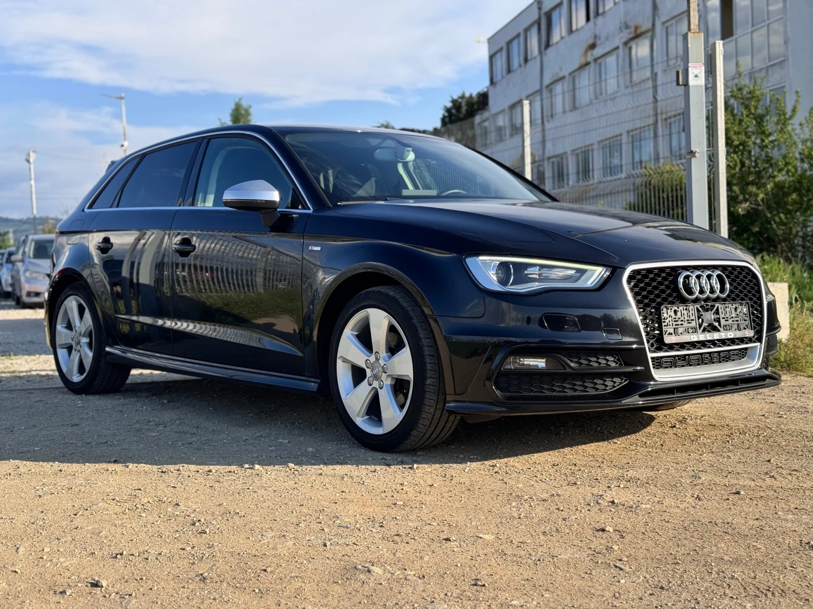Audi A3 1.6tdi s-line - изображение 8