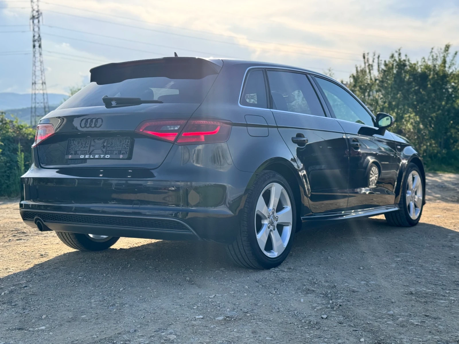 Audi A3 1.6tdi s-line - изображение 6