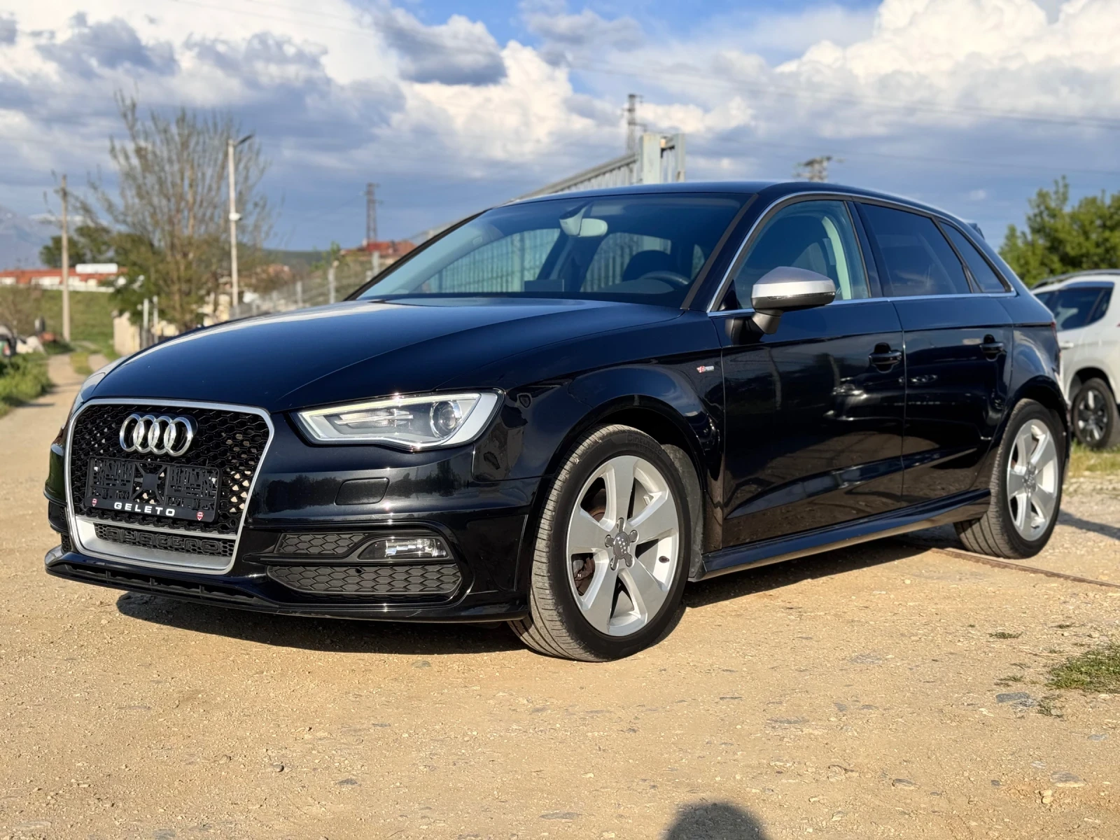 Audi A3 1.6tdi s-line - изображение 2