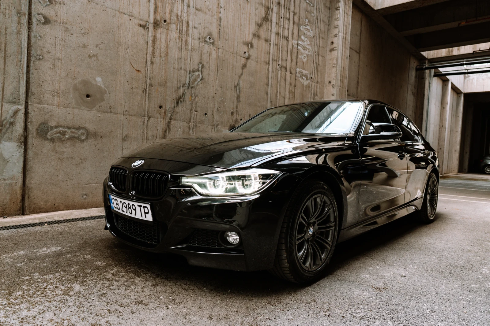 BMW 328 328i xDrive  - изображение 3