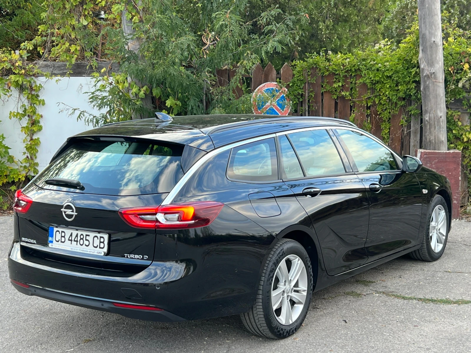 Opel Insignia 2.0CDTI* ПОДГРЕВ* САМОПАРКИРАНЕ* СМЕНЕНИ ВЕРИГИ - изображение 3