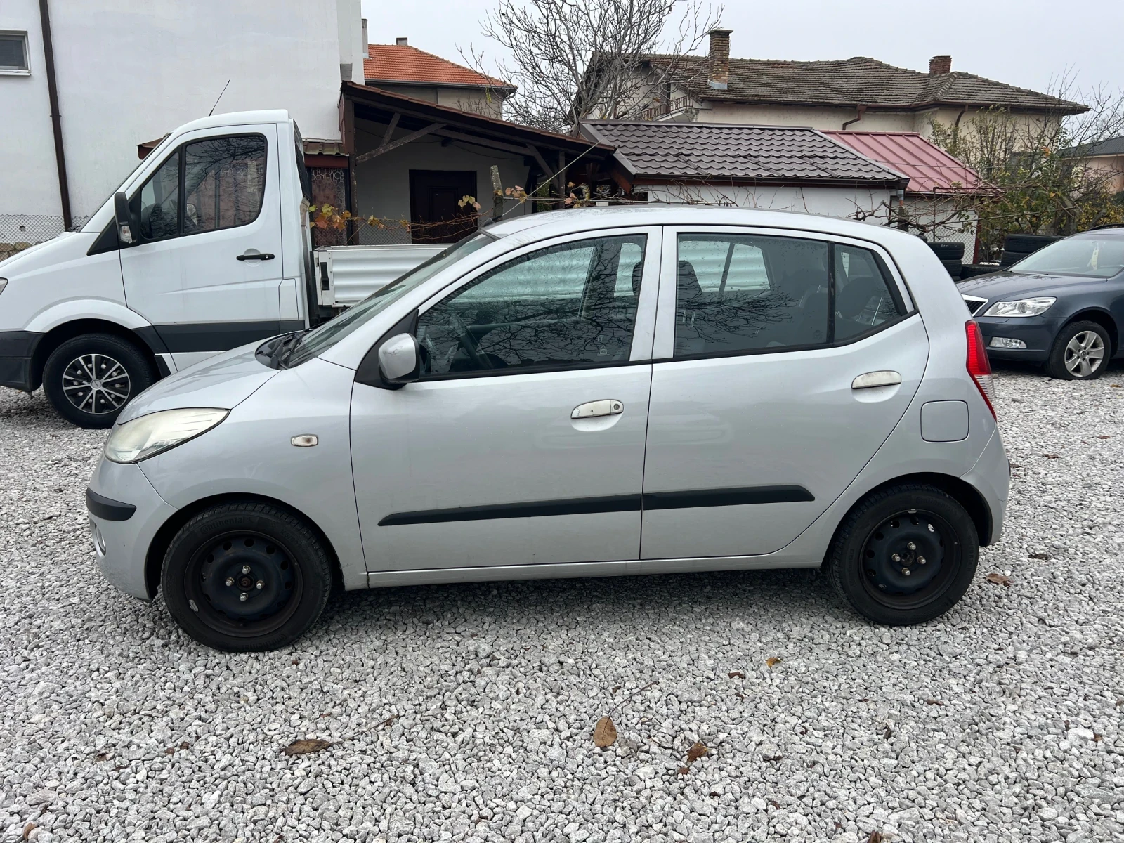 Hyundai I10 1.1 67коня 4 цилиндъра нов внос климатик - изображение 4