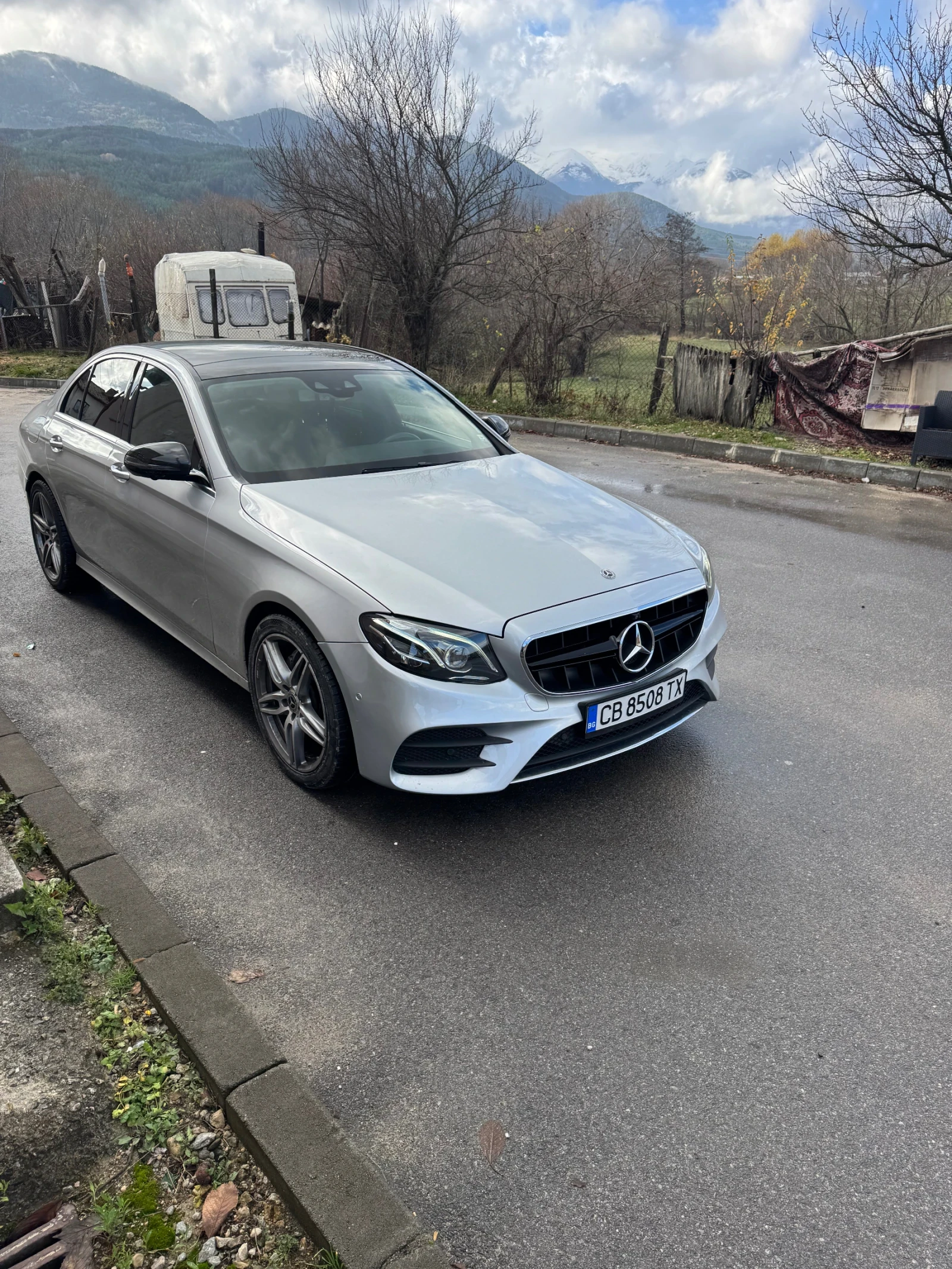 Mercedes-Benz E 220  - изображение 4