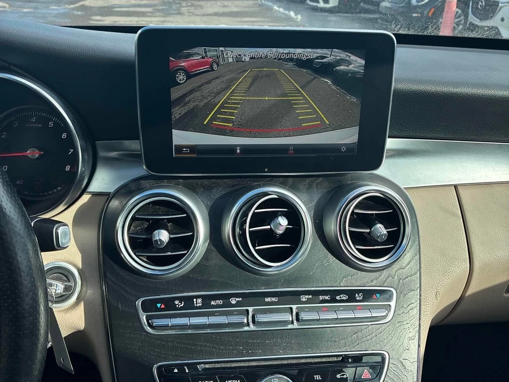 Mercedes-Benz C 300 2016 * CARFAX * БЕЗ ПЪРВОНАЧАЛНА ВНОСКА - изображение 9