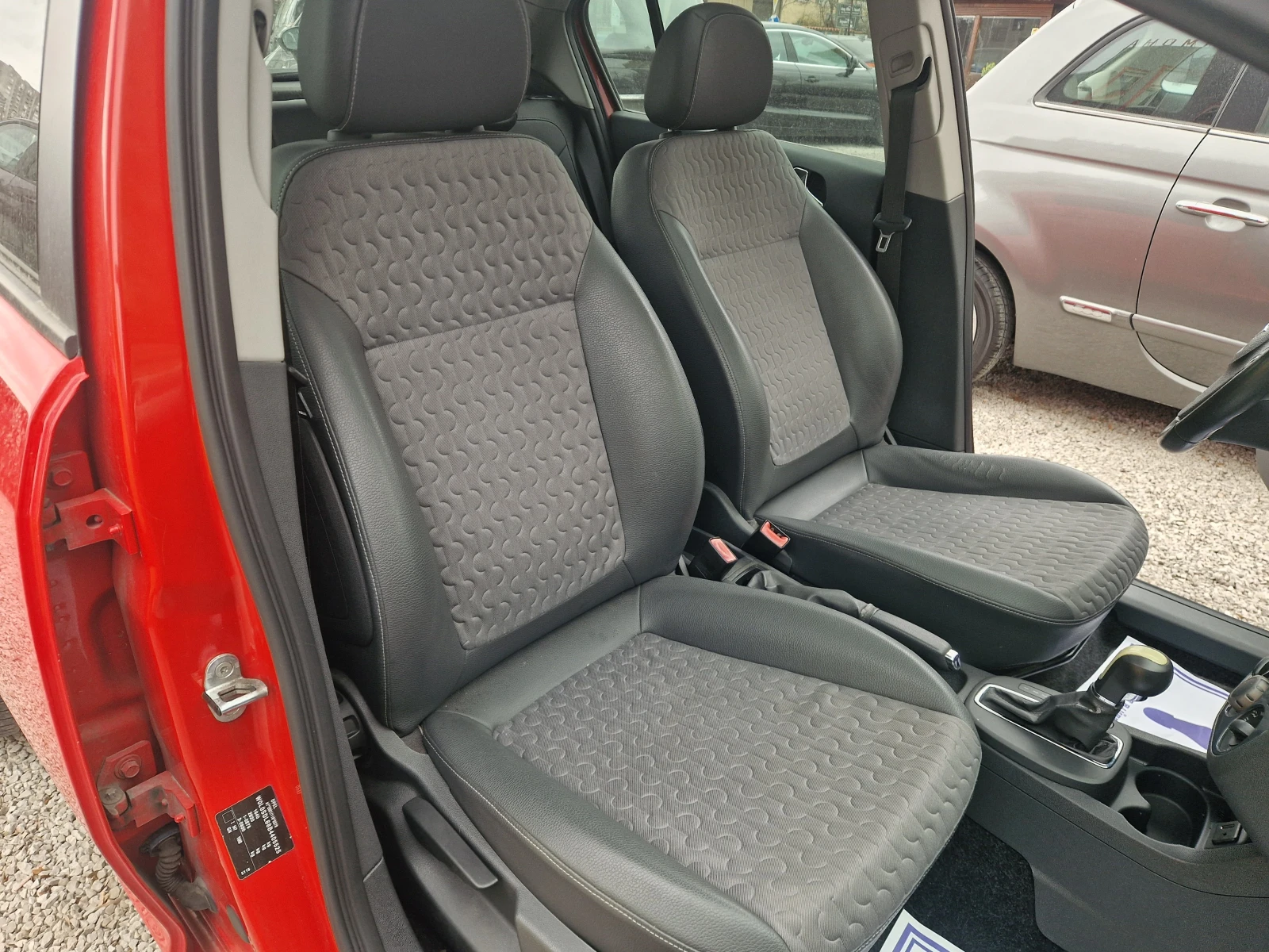 Opel Corsa 1.4i/АВТОМАТИК, снимка 10 - Автомобили и джипове - 53947806