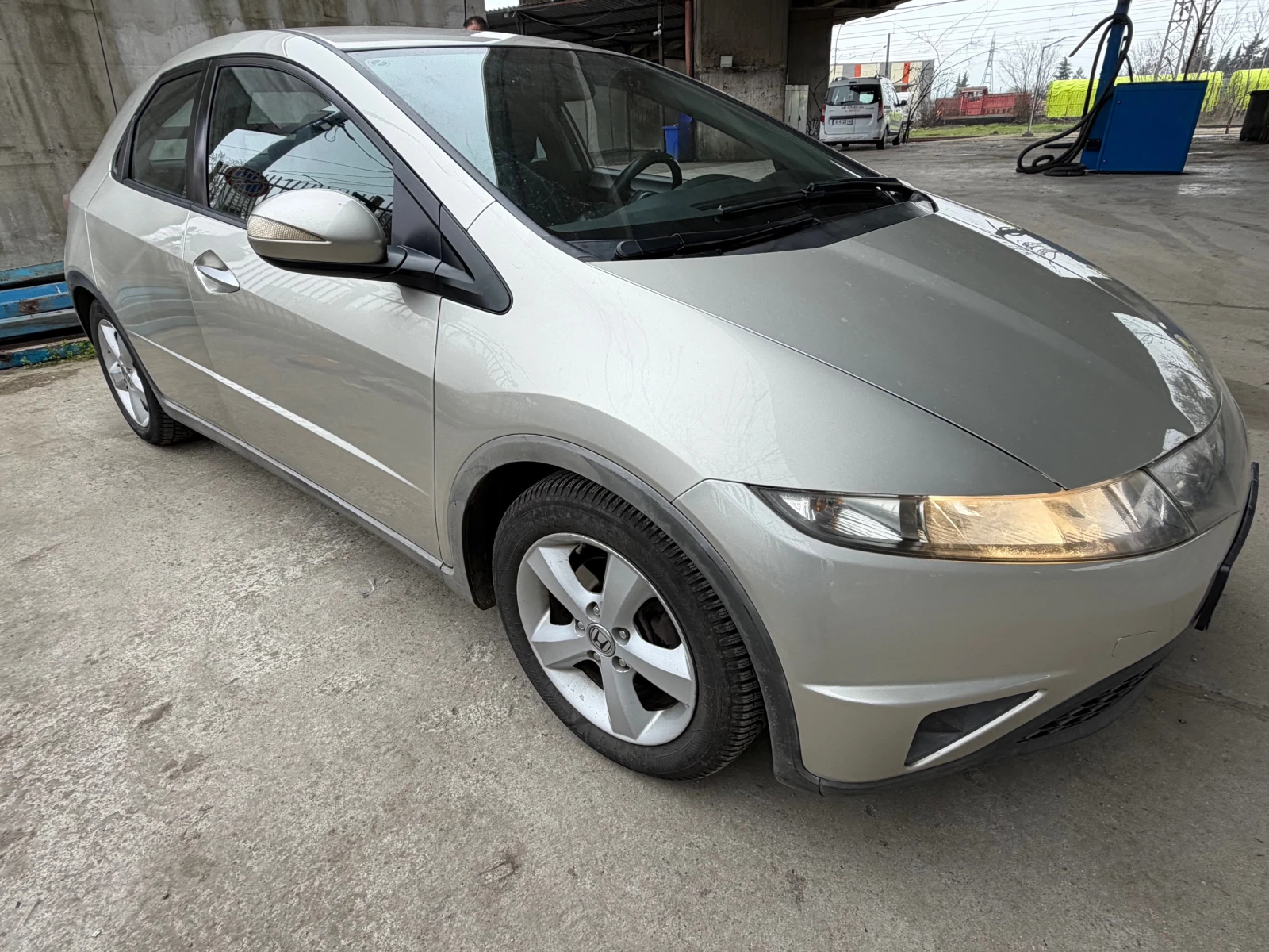Honda Civic, снимка 2 - Автомобили и джипове - 54025308