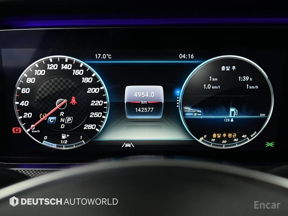 Mercedes-Benz E 43 AMG 4MATIC* BURMESTER* ПАНО* HEADUP* КАМЕРИ* 360* , снимка 11 - Автомобили и джипове - 54147354