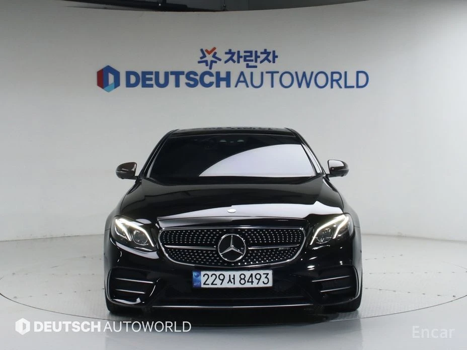 Mercedes-Benz E 43 AMG 4MATIC* BURMESTER* ПАНО* HEADUP* КАМЕРИ* 360* , снимка 2 - Автомобили и джипове - 54147354