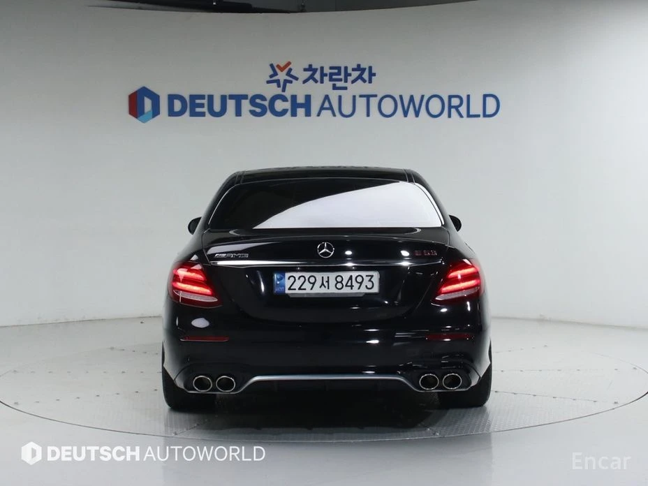 Mercedes-Benz E 43 AMG 4MATIC* BURMESTER* ПАНО* HEADUP* КАМЕРИ* 360* , снимка 4 - Автомобили и джипове - 54147354