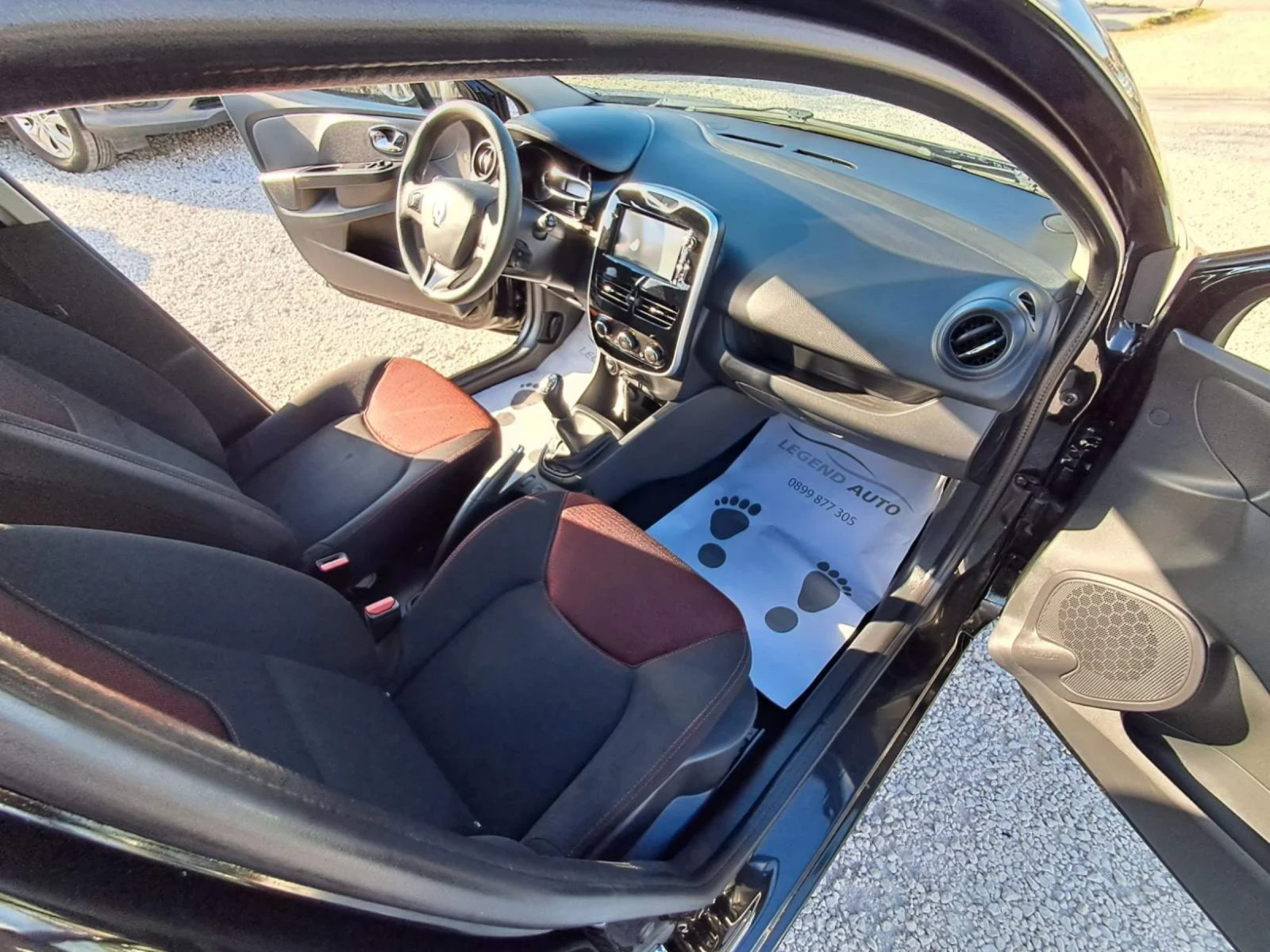 Renault Clio 1.2 БЕНЗИН, снимка 11 - Автомобили и джипове - 54299528