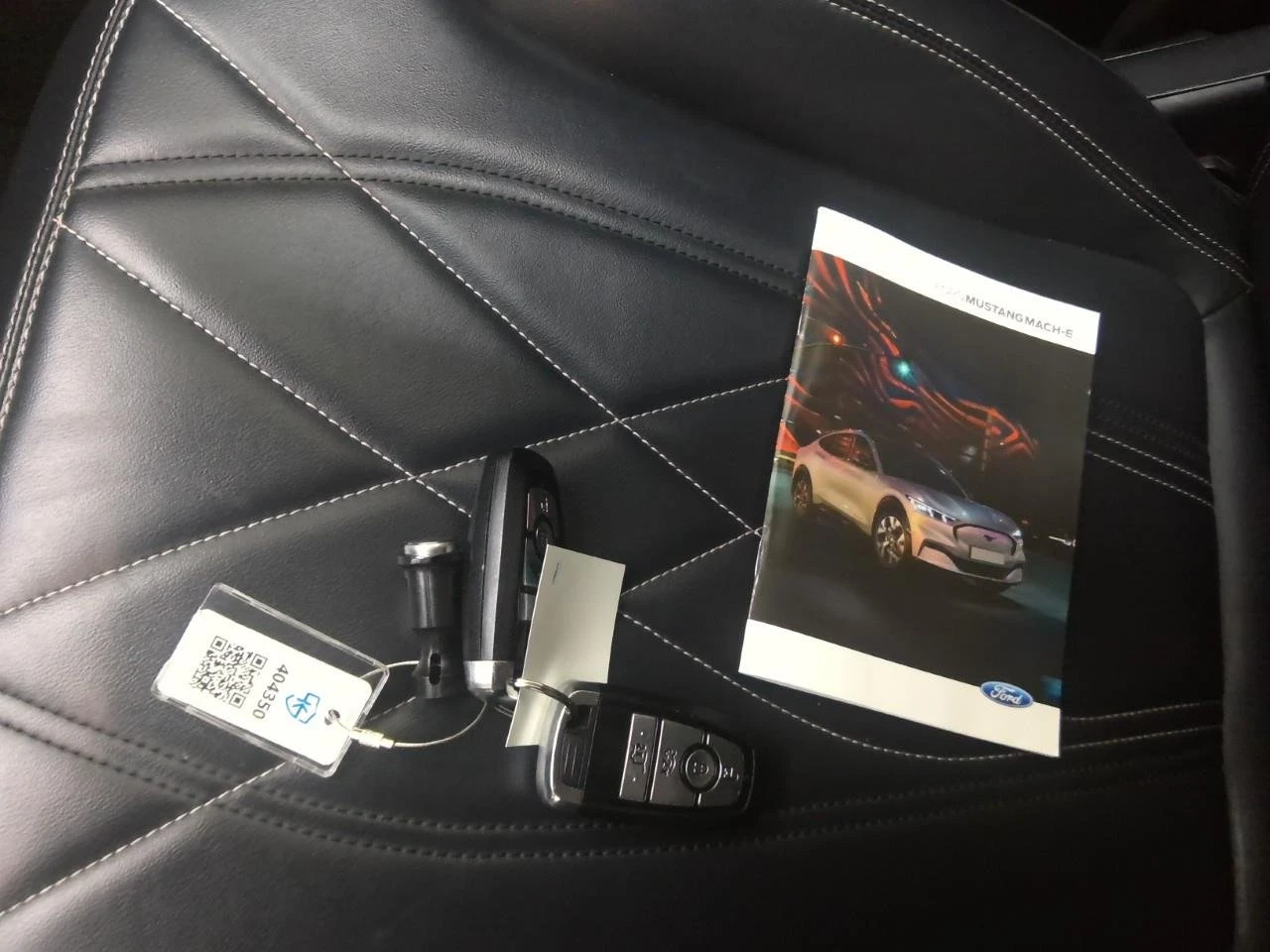 Ford Mustang Mach-E - Electric, снимка 9 - Автомобили и джипове - 54356384