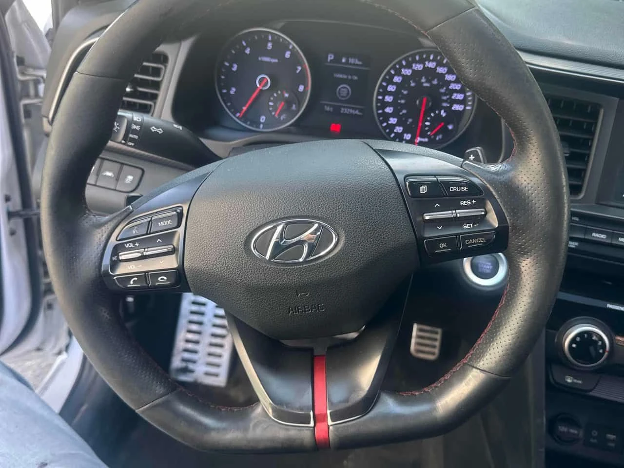 Hyundai Elantra * Sport * CARFAX * ���� * KEYLESS * �������� | Mobile.bg � ����������� 16