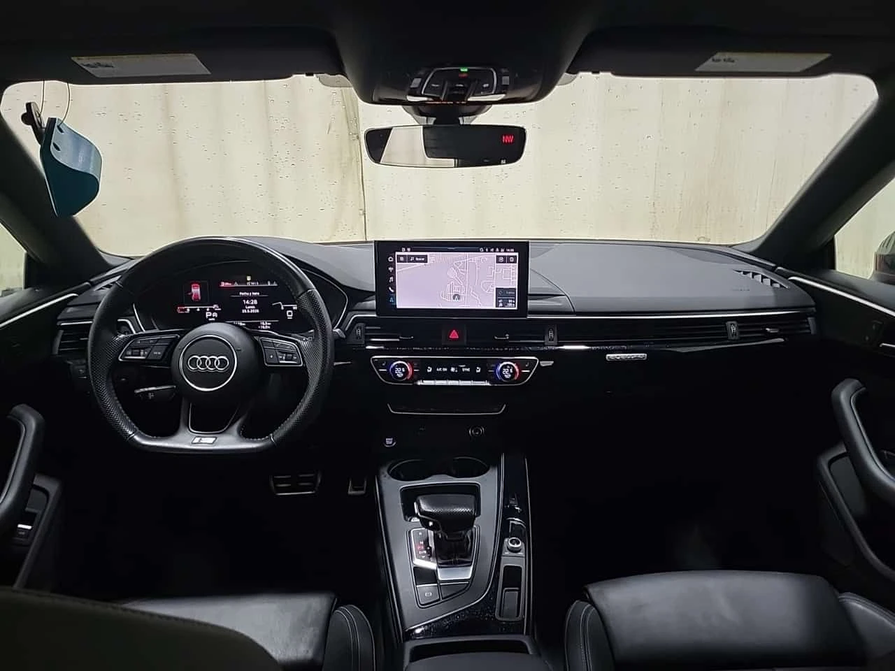 Audi A5 * CARFAX * АВТОКРЕДИТ БЕЗ ПЪРВОНАЧАЛНА ВНОСКА, снимка 11 - Автомобили и джипове - 54678398