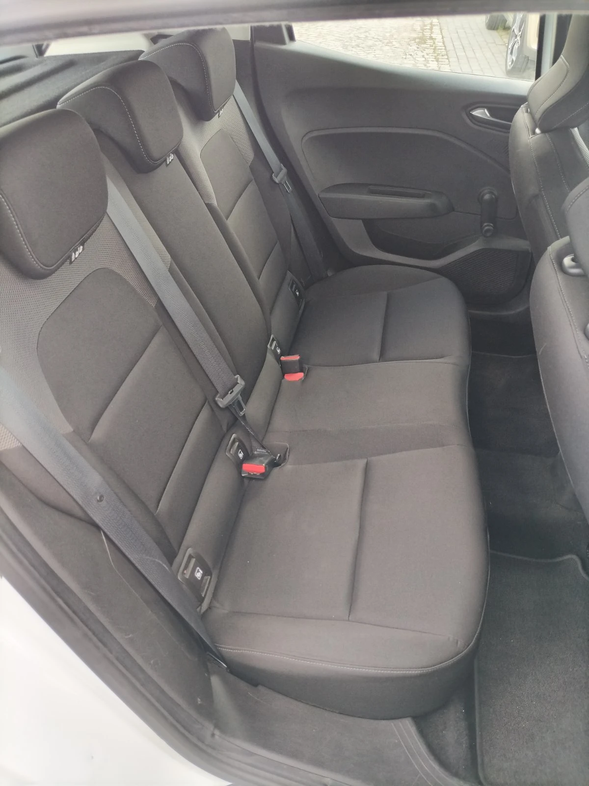 Renault Clio 1.0TCe/ 100к.с./Life, снимка 17 - Автомобили и джипове - 54745777