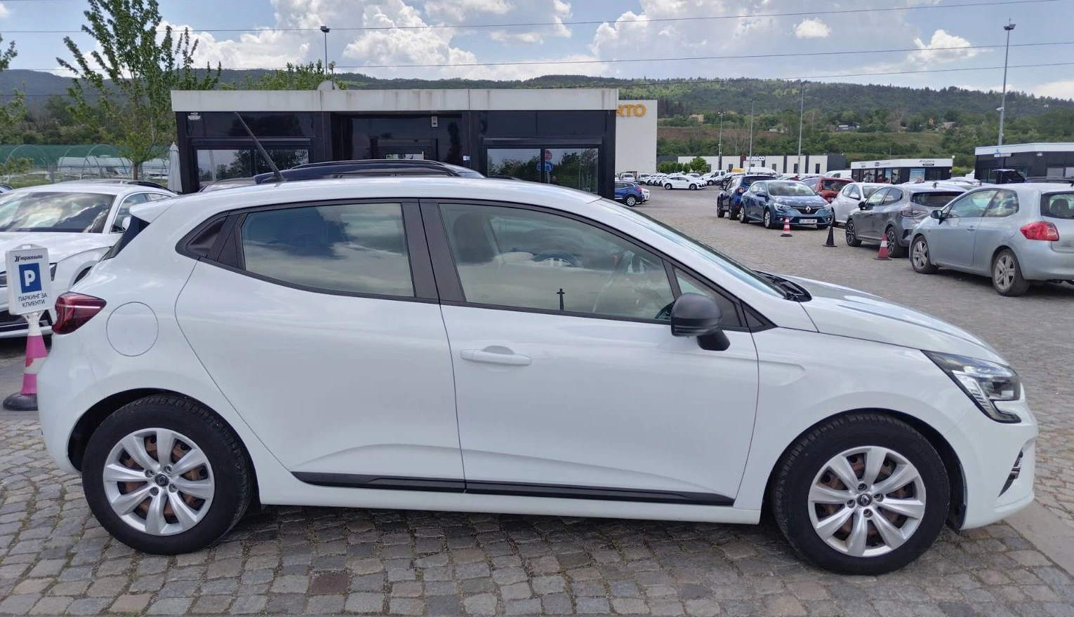 Renault Clio 1.0TCe/ 100к.с./Life, снимка 8 - Автомобили и джипове - 54745777
