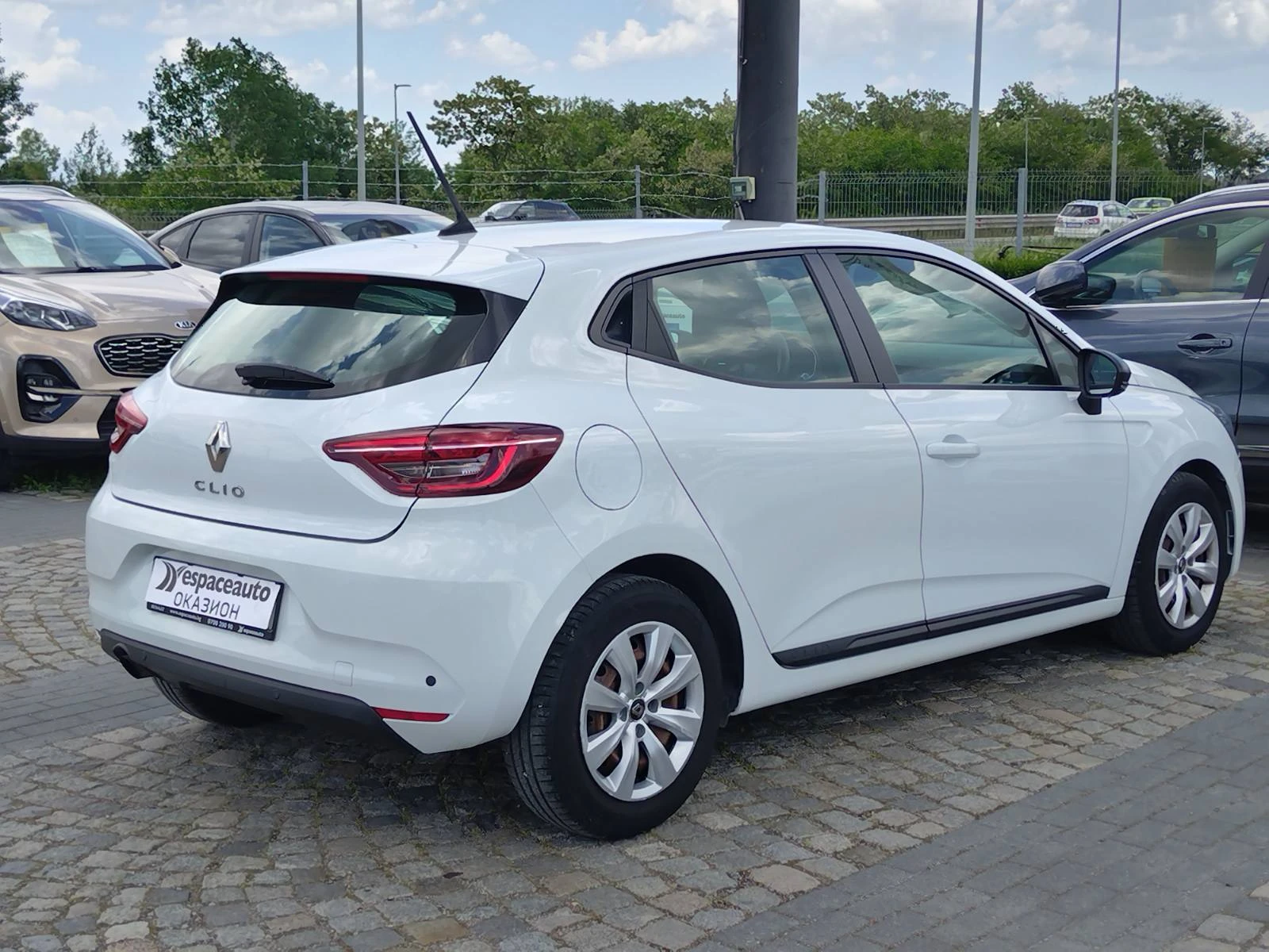 Renault Clio 1.0TCe/ 100к.с./Life, снимка 4 - Автомобили и джипове - 54745777
