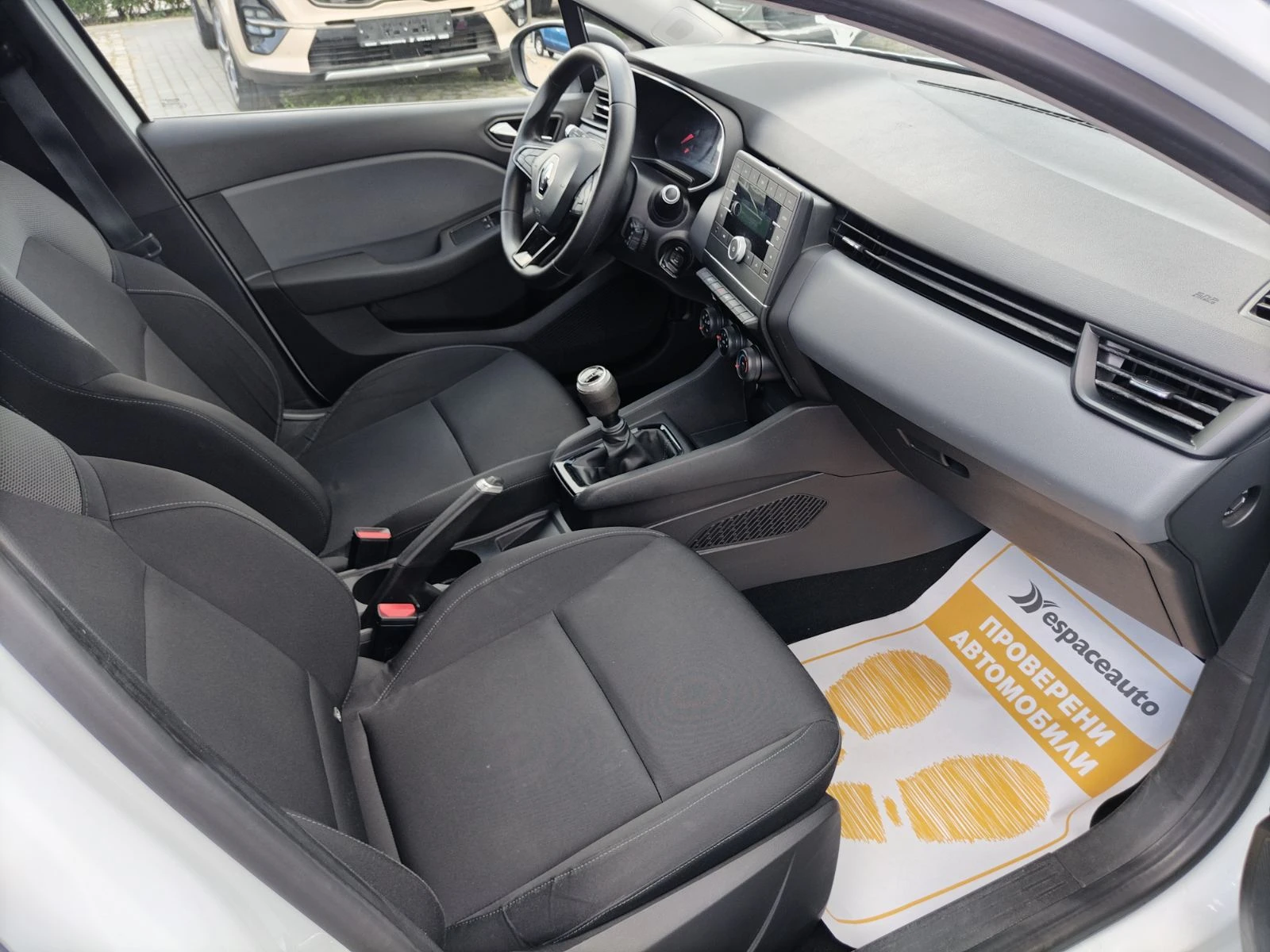 Renault Clio 1.0TCe/ 100к.с./Life, снимка 14 - Автомобили и джипове - 54745777