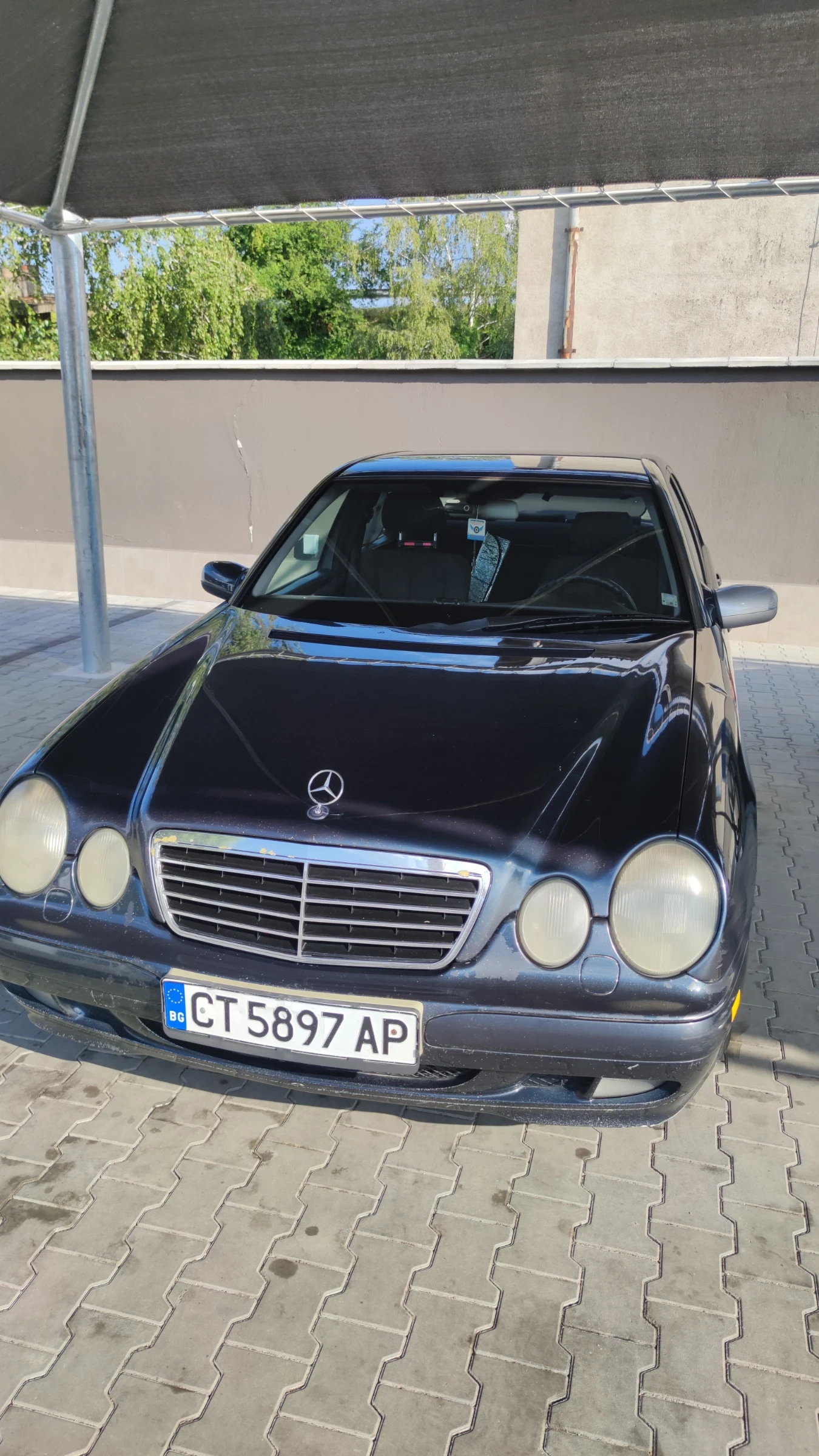 Mercedes-Benz E 220, снимка 5 - Автомобили и джипове - 55106101