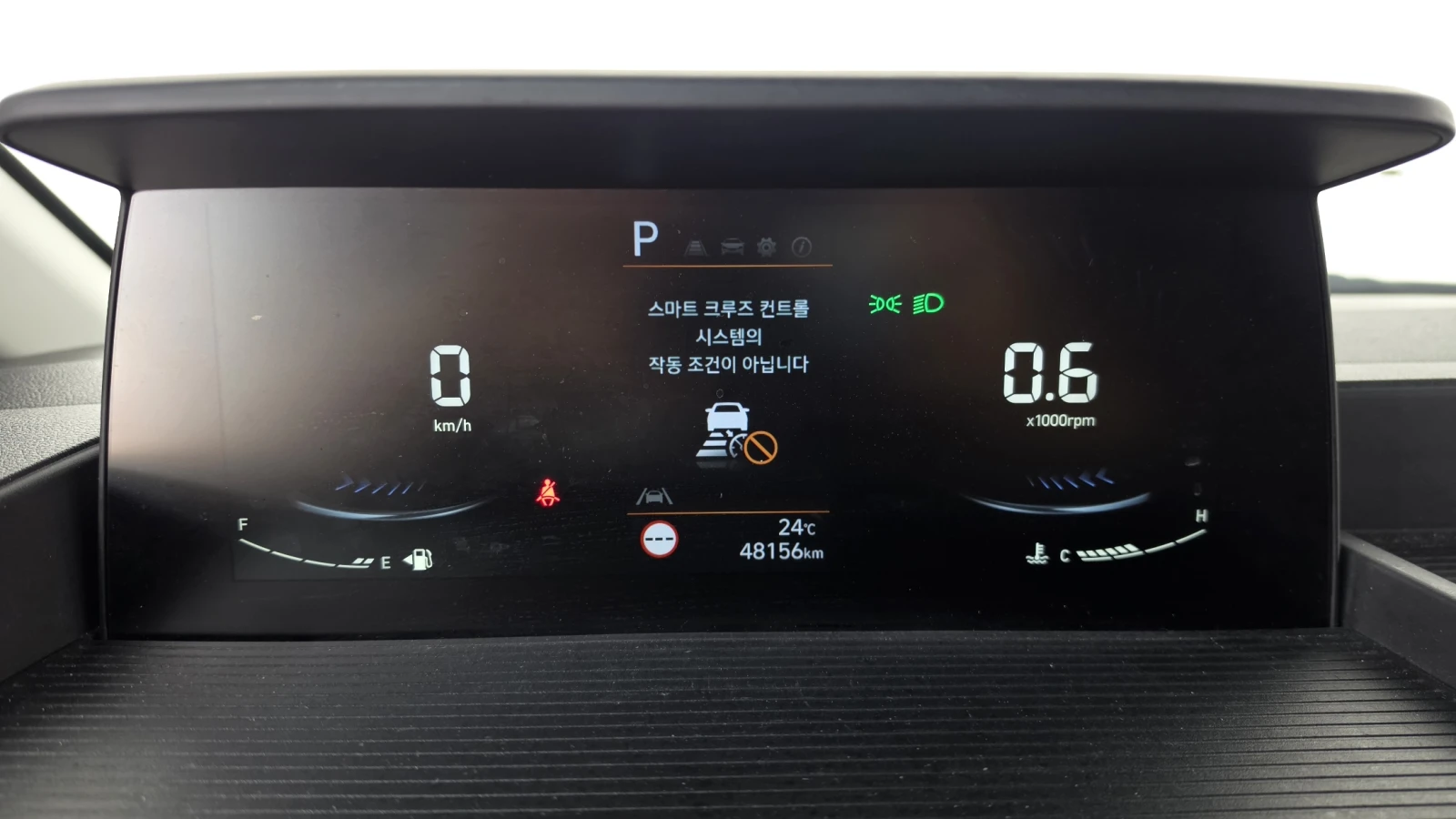 Hyundai Staria 3.5 Modern* BLIND SPOT* ПОДГРЕВ ВОЛАН* КРАЙНА ЦЕНА, снимка 8 - Автомобили и джипове - 55243860
