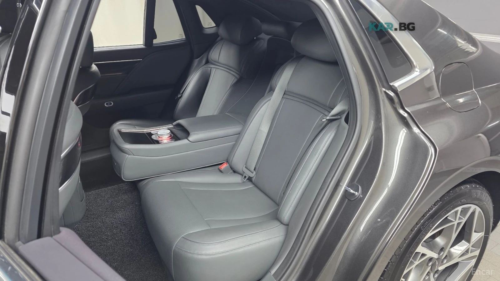 Genesis G90 LONG* 3.5T* КОЖА* ПОДГРЕВ* ОБДУХВАНЕ* HEAD-UP* , снимка 12 - Автомобили и джипове - 55301415