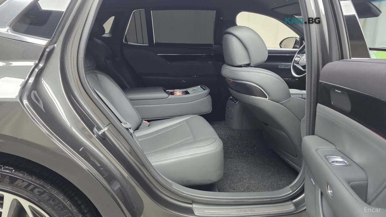 Genesis G90 LONG* 3.5T* КОЖА* ПОДГРЕВ* ОБДУХВАНЕ* HEAD-UP* , снимка 11 - Автомобили и джипове - 55301415