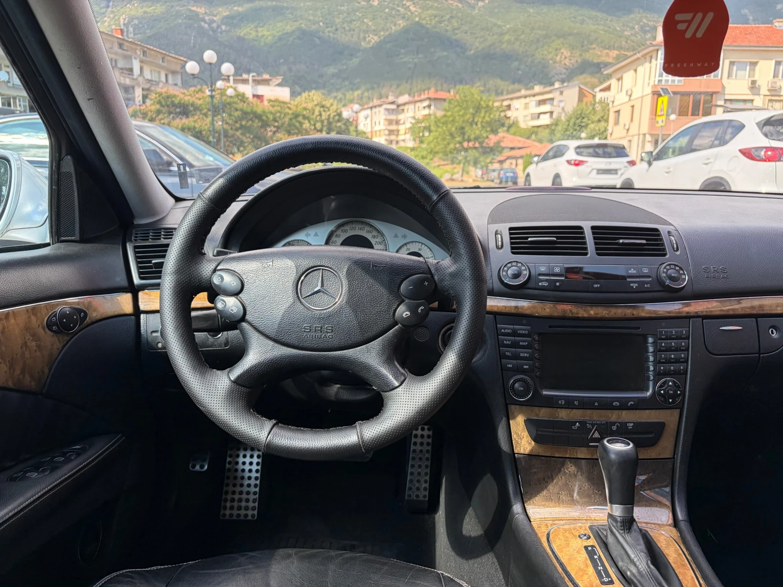 Mercedes-Benz E 320 CDI/ Лизинг/ Facelift, снимка 9 - Автомобили и джипове - 55465396