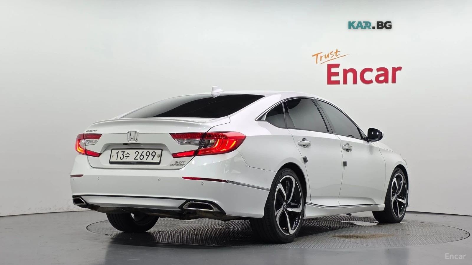 Honda Accord 2.0T* SPORT* КОЖА* ПОДГРЕВ* ШИБИДАХ* КАМЕРА* NAVI*, снимка 2 - Автомобили и джипове - 55692659