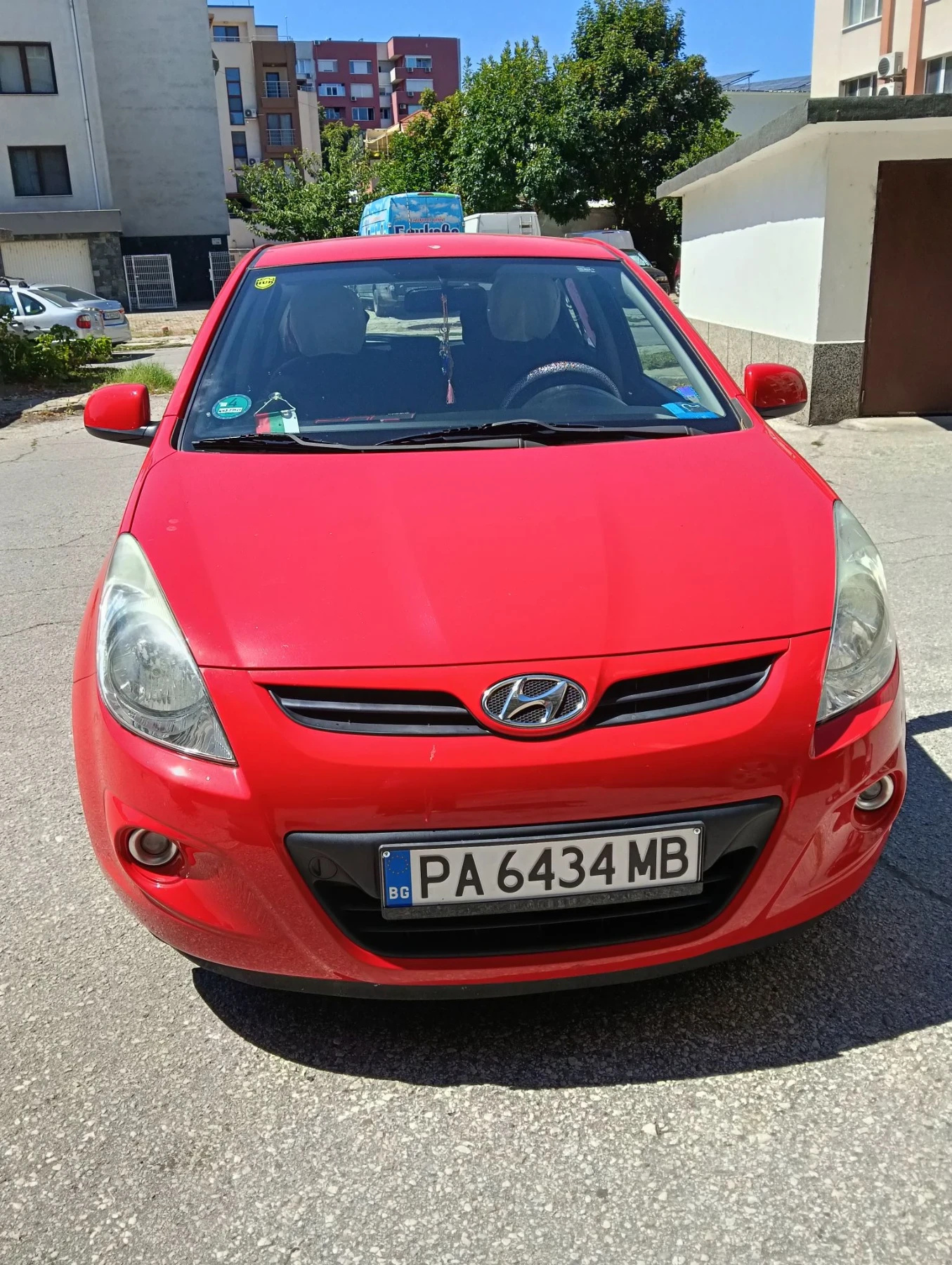 Hyundai I20, снимка 11 - Автомобили и джипове - 55717132