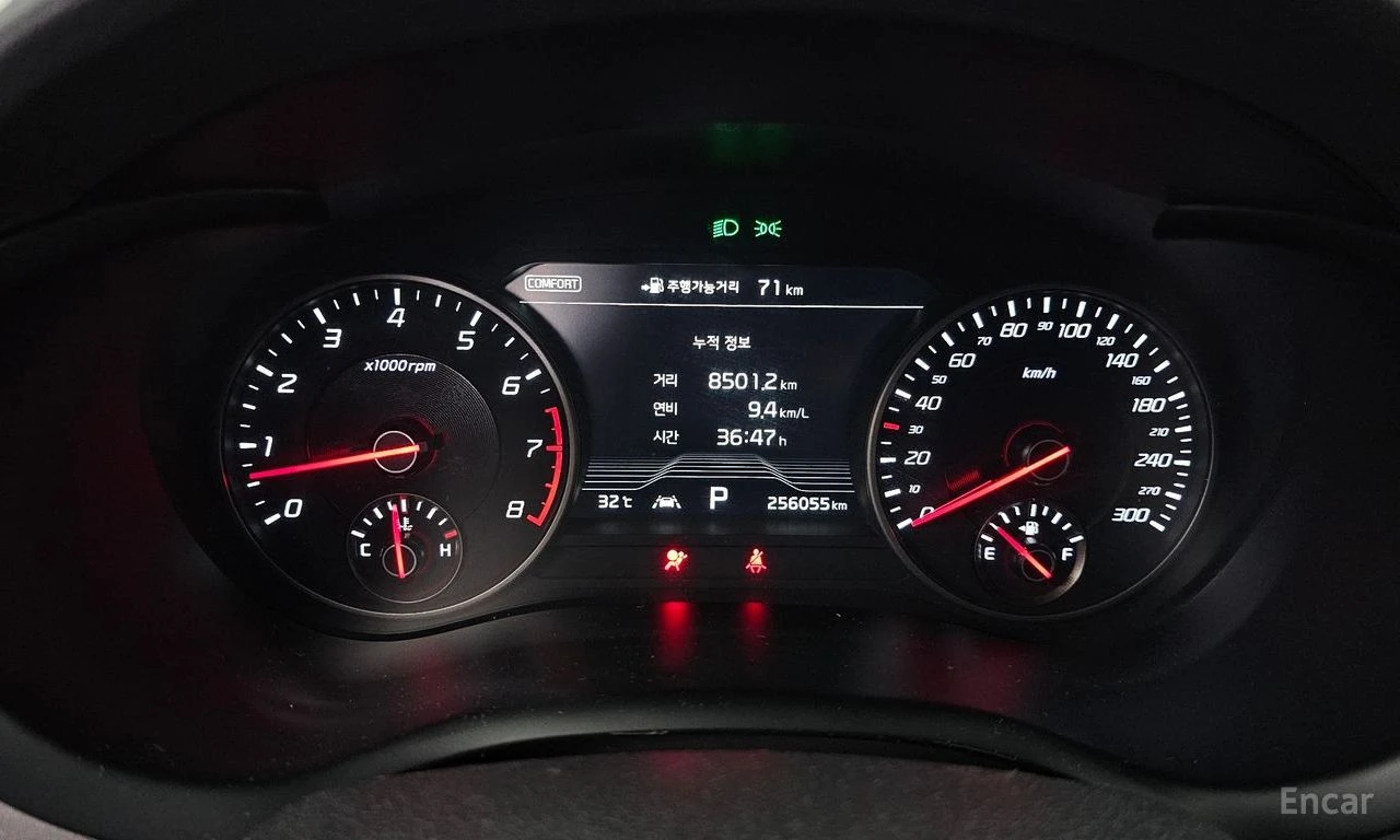 Kia Stinger 3.3* TURBO* GT* ОБДУХВАНЕ* ДИСТРОНИК* ХЕДЪП* 360КА, снимка 11 - Автомобили и джипове - 55753636
