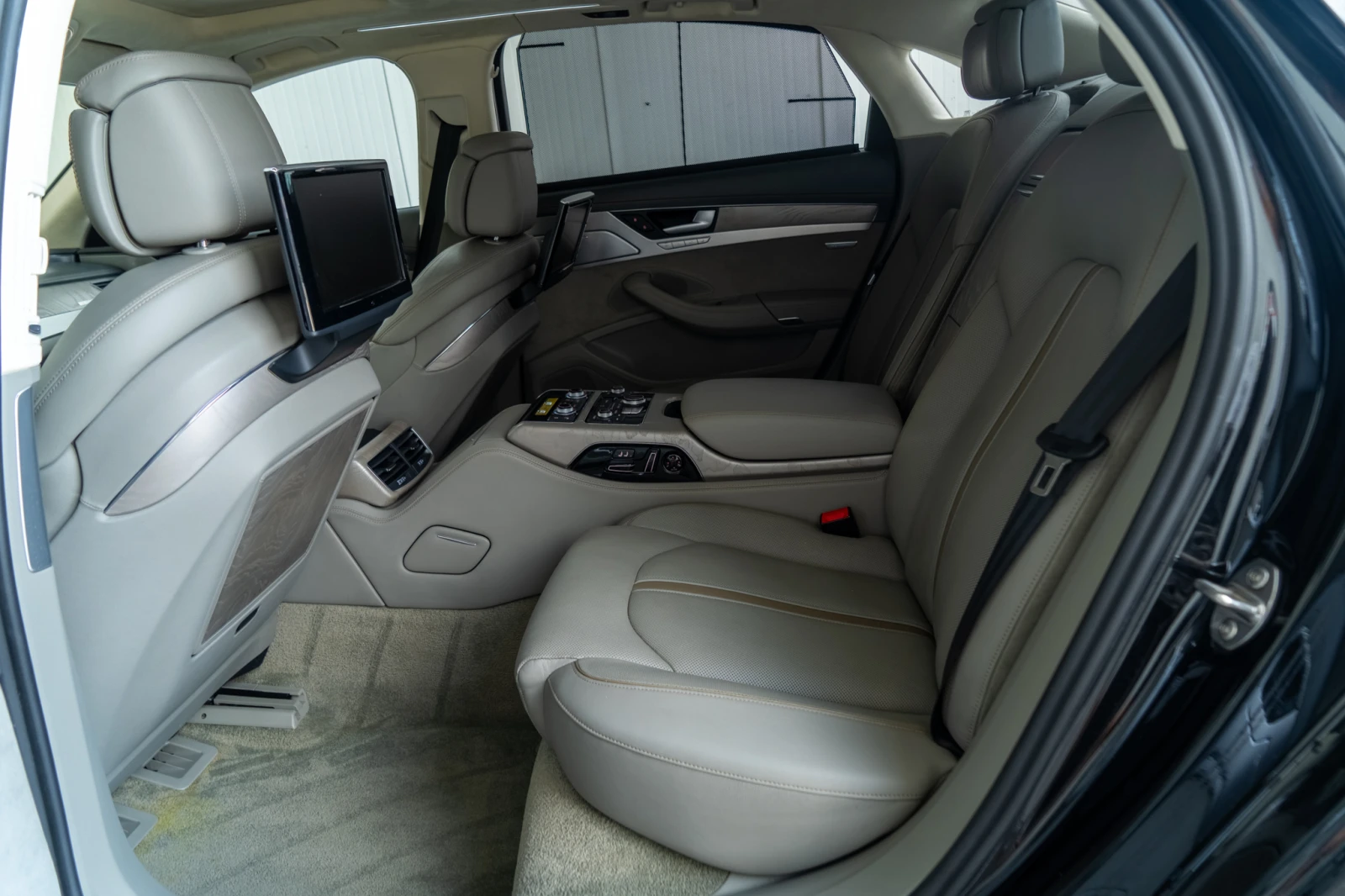Audi A8 L = 4.2TDI = DESIGN SELECTION = FULL MAX = ЛИЗИНГ, снимка 9 - Автомобили и джипове - 56048857