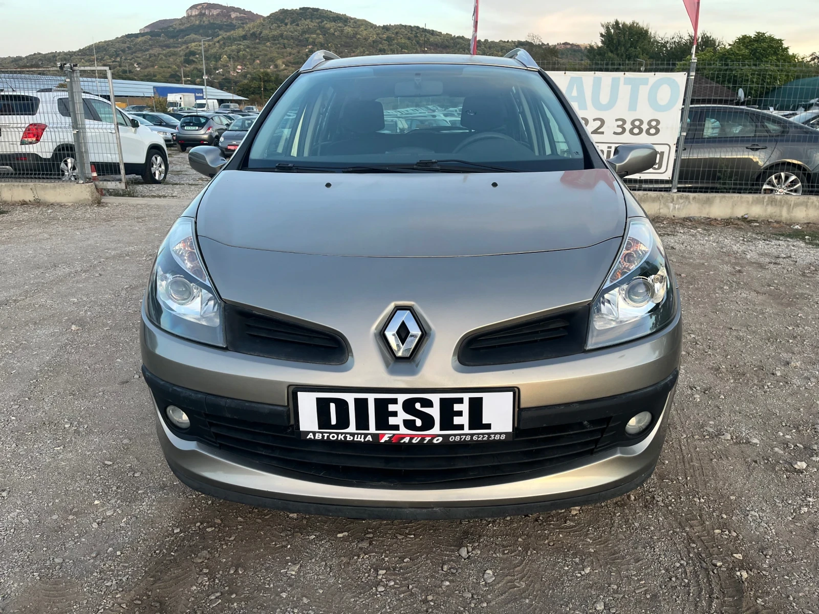 Renault Clio 1.5DCI-85-ITALIA, снимка 2 - Автомобили и джипове - 56367816