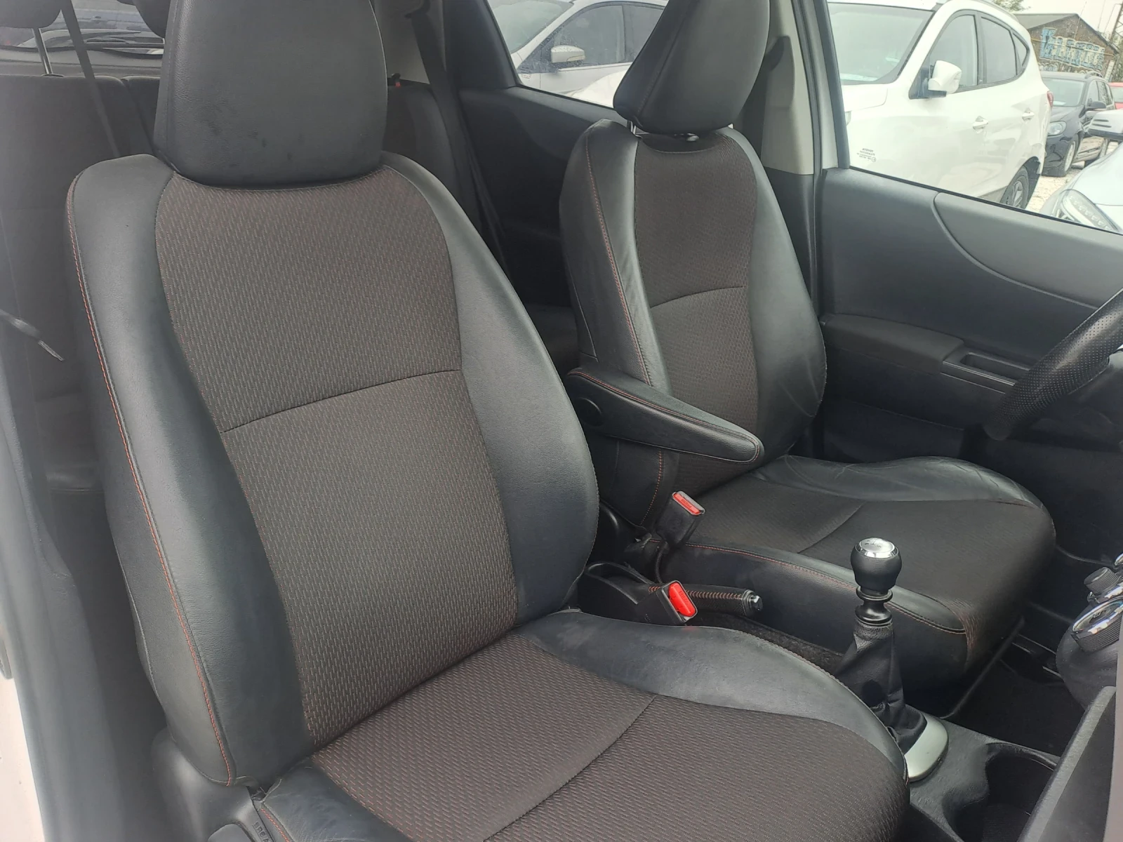 Toyota Yaris 1, 4D-4D, 90��, 6��, NAVI, ������ | Mobile.bg � ����������� 9