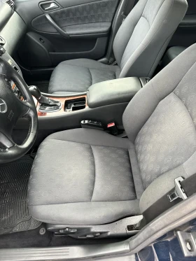 Mercedes-Benz C 220, снимка 14