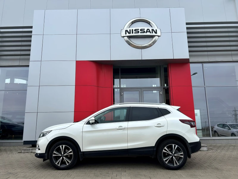 Nissan Qashqai 1.3 DIG-T N-Connecta, снимка 2 - Автомобили и джипове - 48363018