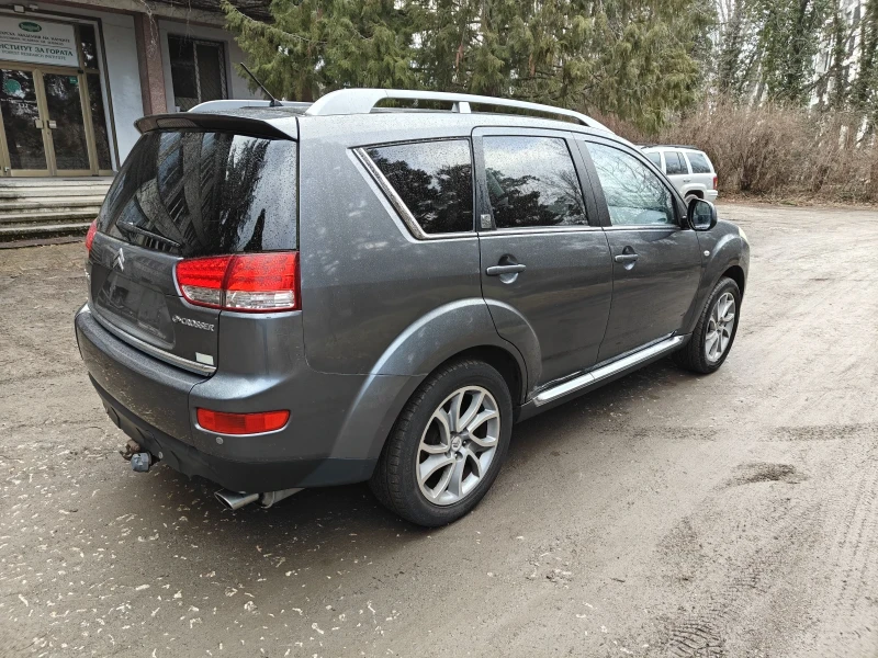 Mitsubishi Outlander 2.4i 170к.с 4х4, снимка 5 - Автомобили и джипове - 49317074