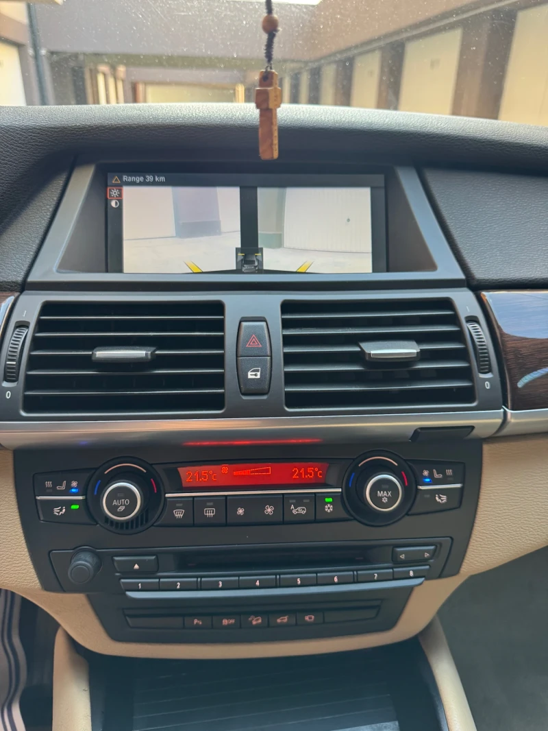 BMW X6 40d/8ск/Вс.Екстри/Бартер/Лизинг, снимка 15 - Автомобили и джипове - 51728094