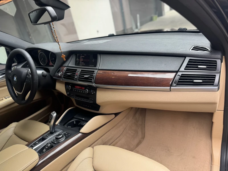 BMW X6 40d/8ск/Вс.Екстри/Бартер/Лизинг, снимка 17 - Автомобили и джипове - 51728094
