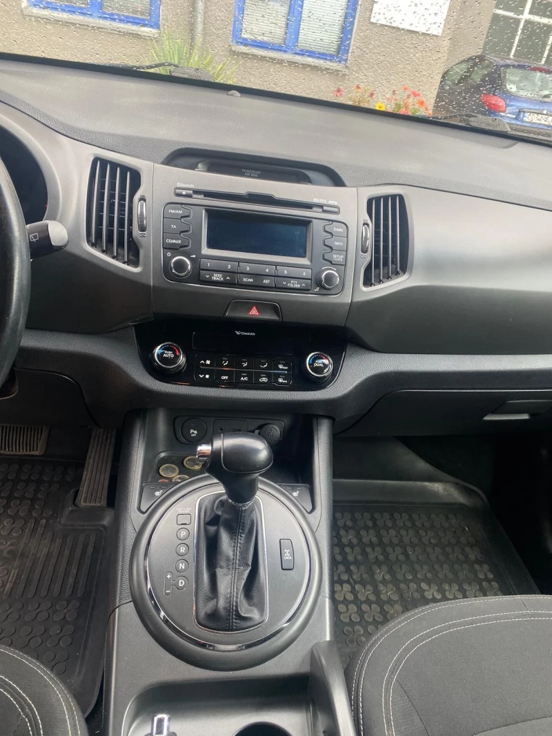 Kia Sportage, снимка 6 - Автомобили и джипове - 51775249