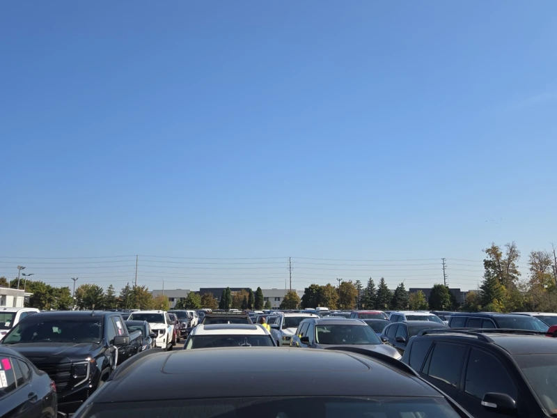 Audi Q8 Тechnik* S-Line* B&O* Пано* Подгрев, снимка 17 - Автомобили и джипове - 52317919