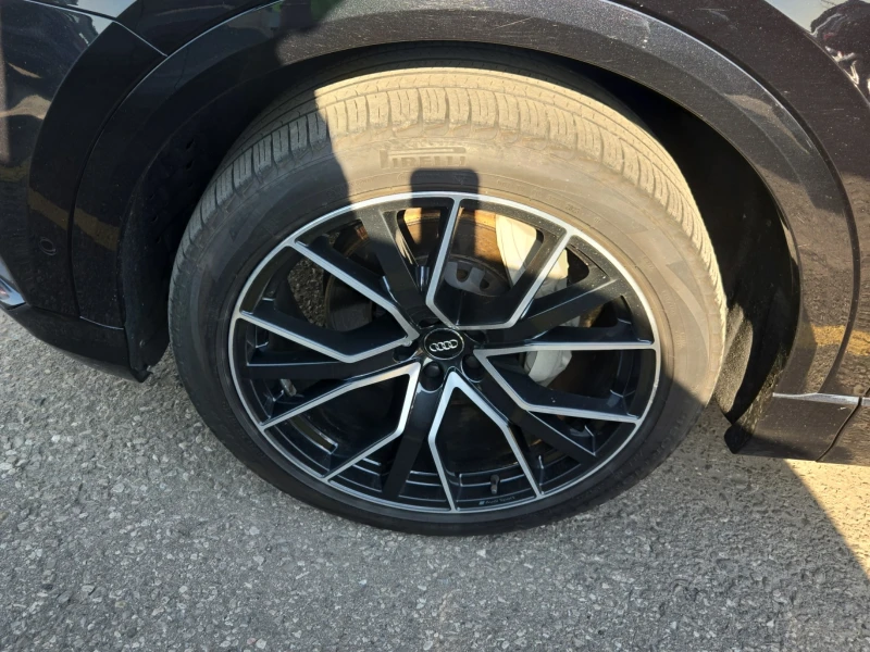 Audi Q8 Тechnik* S-Line* B&O* Пано* Подгрев, снимка 5 - Автомобили и джипове - 52317919