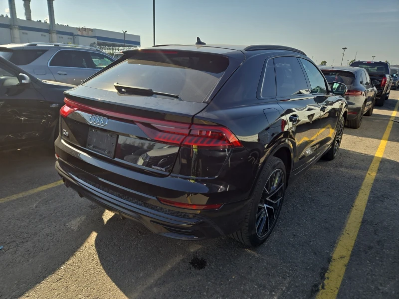 Audi Q8 Тechnik* S-Line* B&O* Пано* Подгрев, снимка 3 - Автомобили и джипове - 52317919