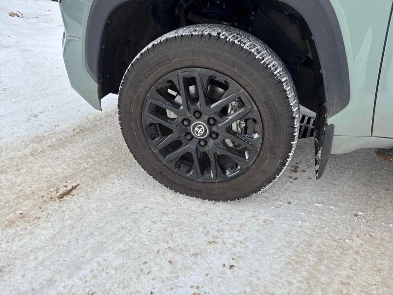 Toyota Tundra * Limited Hybrid * CARFAX * БЕЗ ПЪРВОНАЧАЛНА ВНОСК, снимка 7 - Автомобили и джипове - 53089435