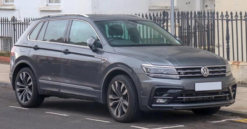 VW Tiguan 2.0, снимка 1 - Автомобили и джипове - 47526059